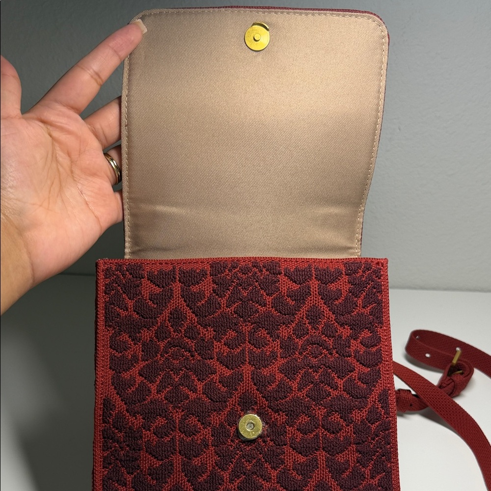 ANTONIO MELANI Red Patterned Top-Handle Satchel - Picture 7 of 9